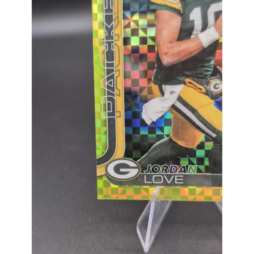 2025 Topps Chrome Jordan Love #109 Lime Green X-Fractor Green Bay Packers
